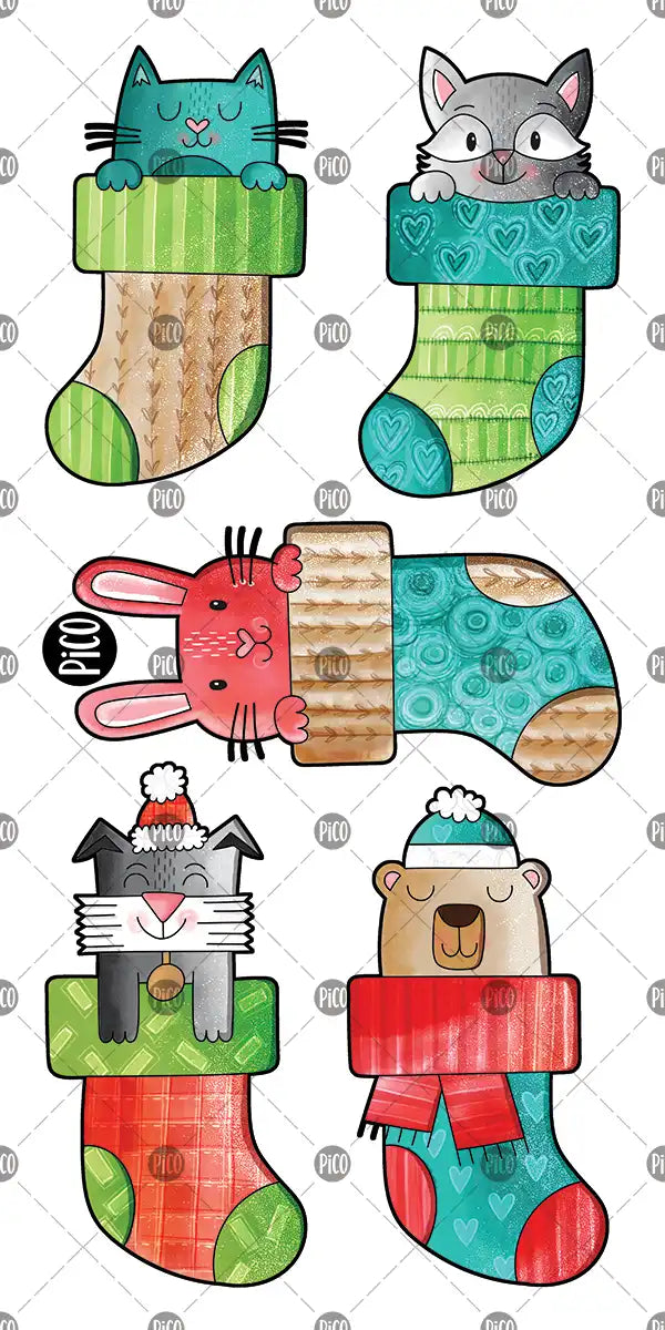 Tatouages temporaires bas de Noël avec animaux, motifs rouges et verts, style cartoon, pour enfants.
Christmas stocking temporary tattoos with animals, red and green cartoon designs for kids.